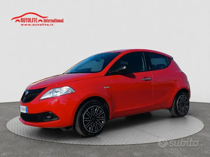 Lancia Ypsilon