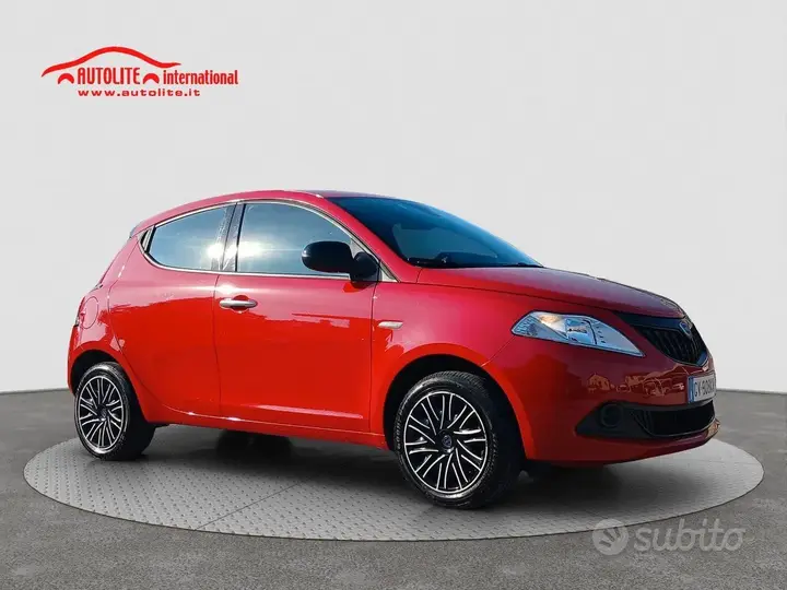Lancia Ypsilon 2024 photo 2