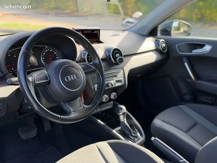 Audi A1 2015 photo 3