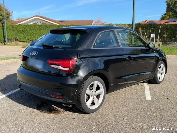 Audi A1 2015 photo 2