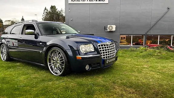 Chrysler 300C 2006 photo 2
