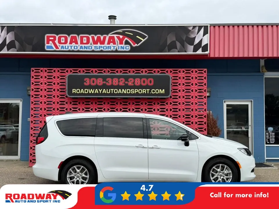 Chrysler Grand Caravan 2024 photo 3