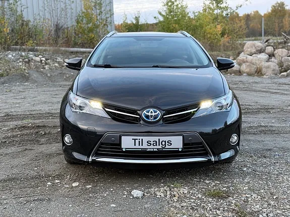 Toyota Auris 2013 photo 4