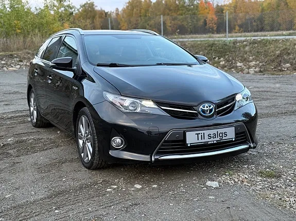 Toyota Auris 2013 photo 5