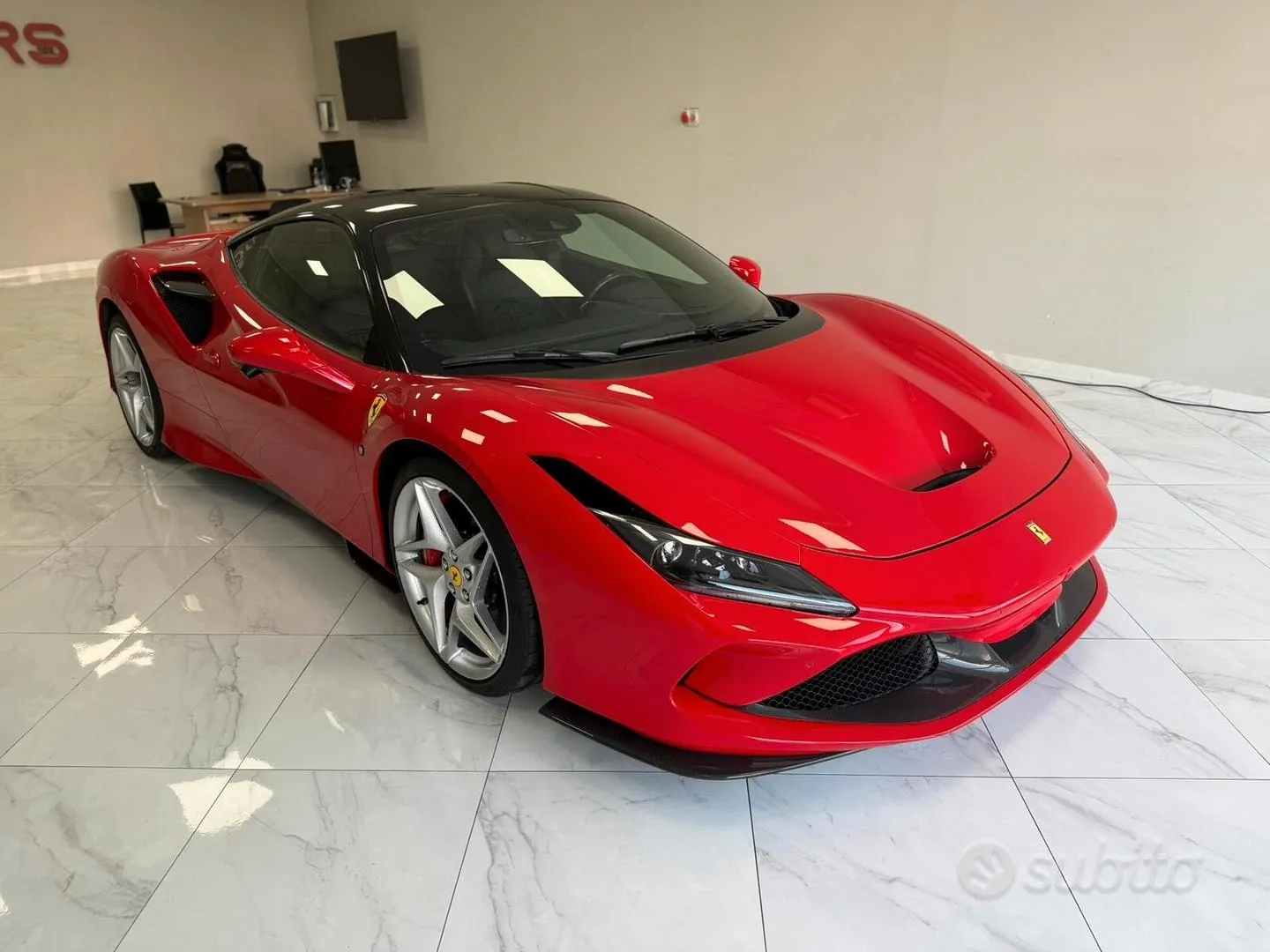 Ferrari F8 2020 photo 2