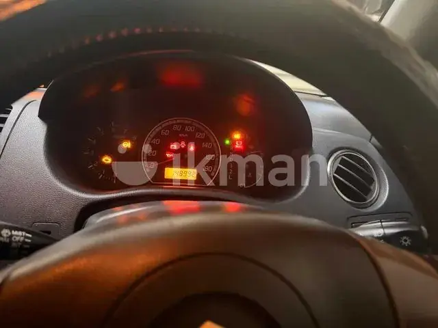 Suzuki Swift 2009 photo 5