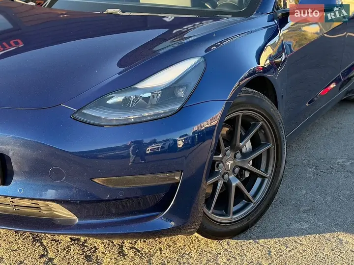 Tesla Model 3 2021 photo 5