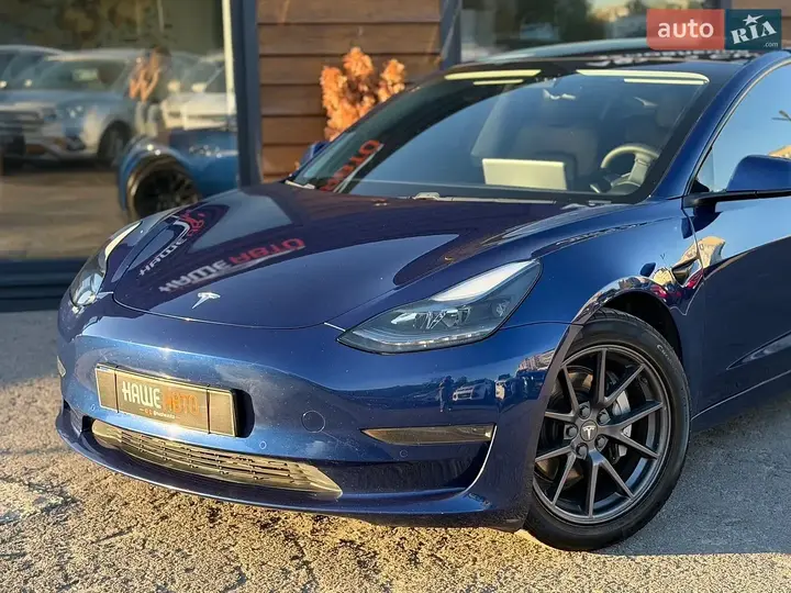 Tesla Model 3 2021 photo 4