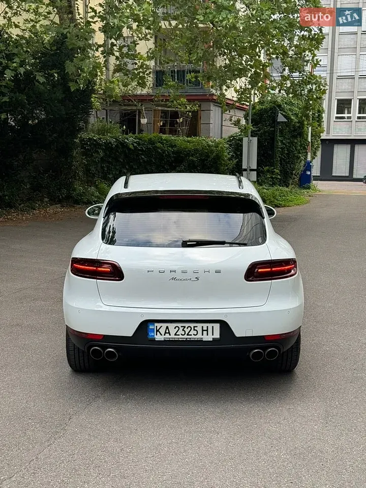 Porsche Macan 2015 photo 2