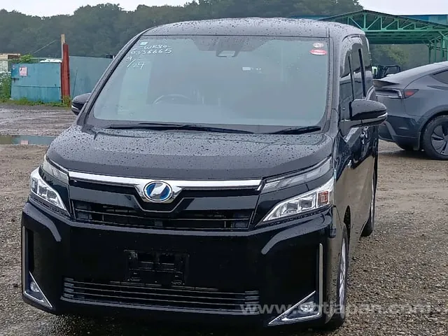 Toyota Voxy Hybrid V 2018 photo 2