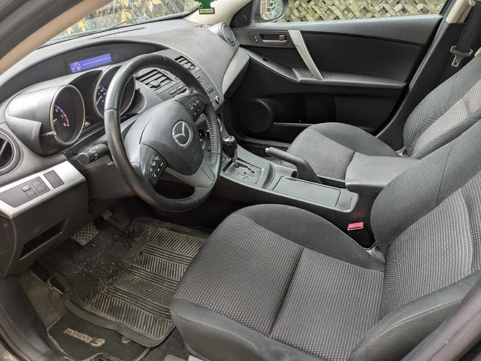 Mazda 3 2012 photo 4