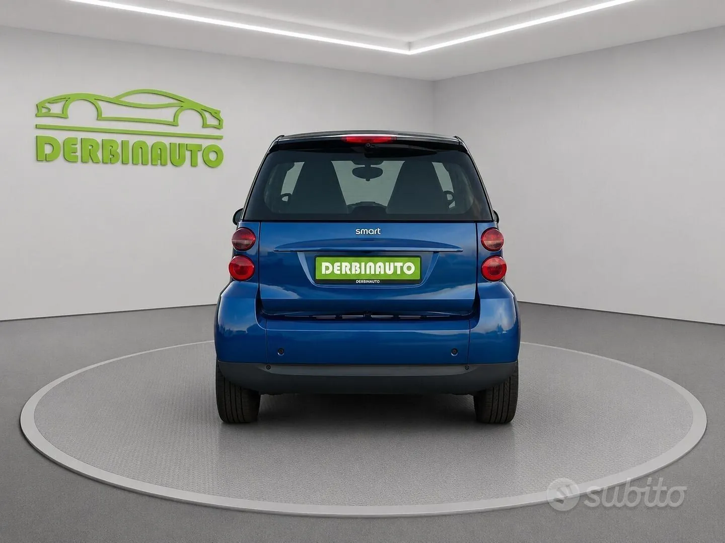 Smart Fortwo 2010 photo 2