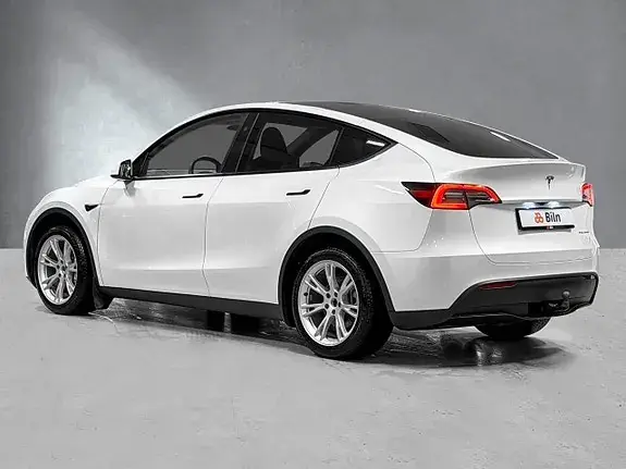 Tesla Model Y 2024 photo 3