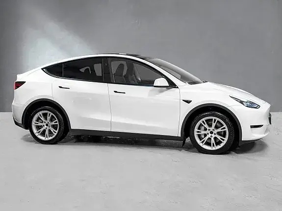 Tesla Model Y 2024 photo 2