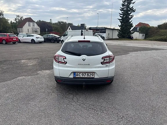 Renault Megane Iii 2010 photo 4