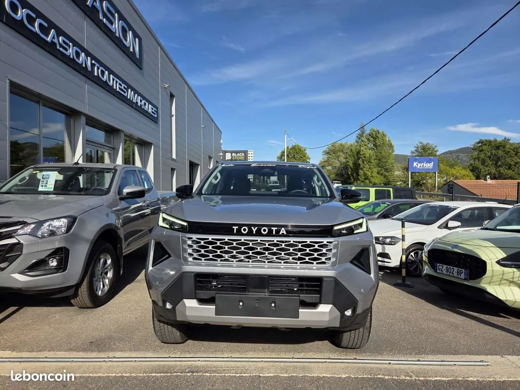 Toyota Hilux 2026 photo 2