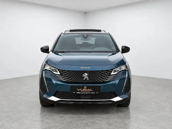 Peugeot 5008 2021 photo 3