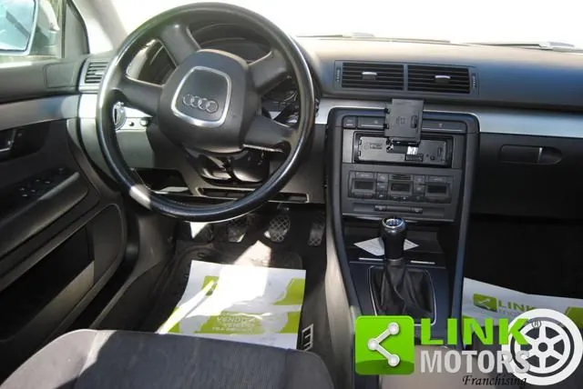 Audi A4 2006 photo 2