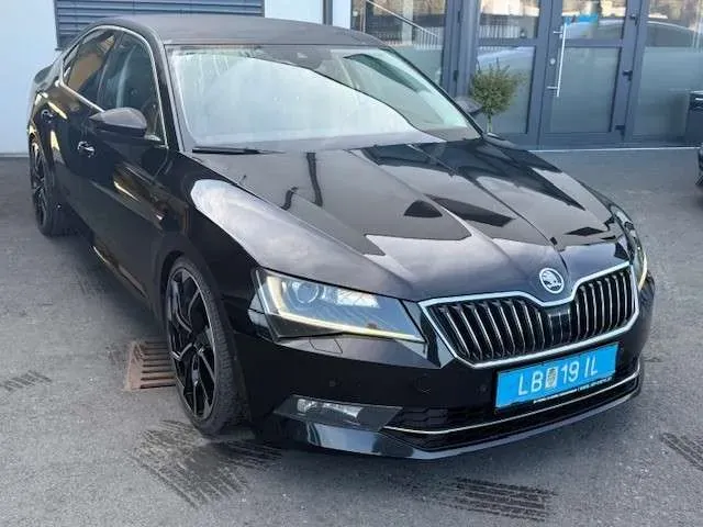 Skoda Superb 2017 photo 3