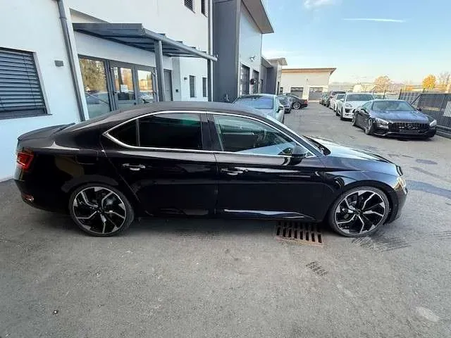 Skoda Superb 2017 photo 4