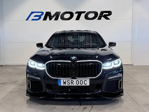 BMW 740D 2022 photo 2