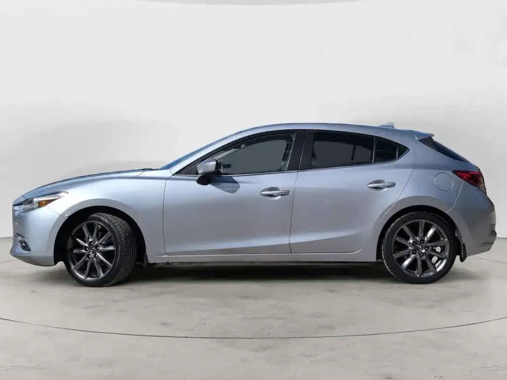 Mazda 3 2018 photo 3