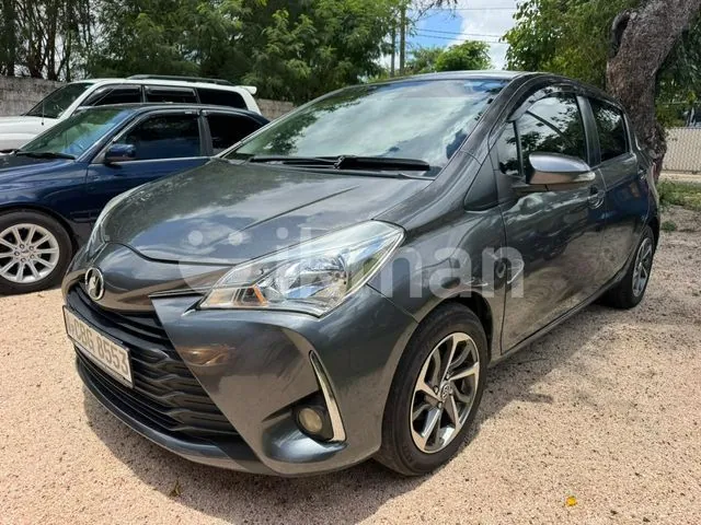 Toyota Vitz 2018 photo 3