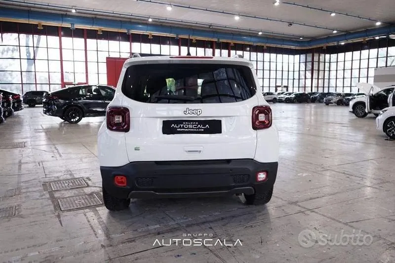 Jeep Renegade 2024 photo 4