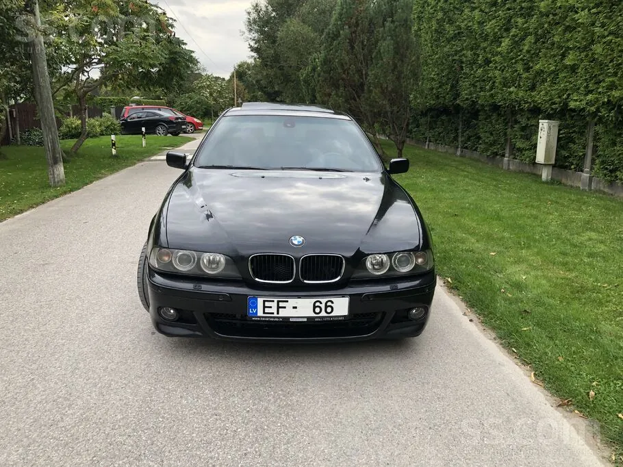 BMW E39 2000 photo 2