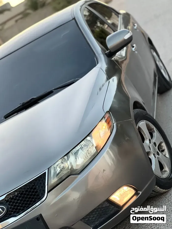 Kia Forte 2010 photo 3