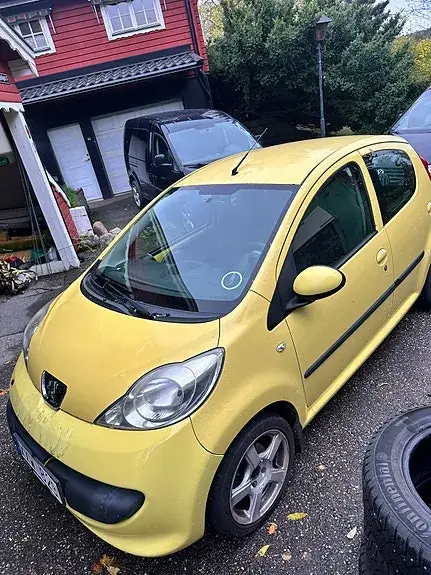 Peugeot 107 2006 photo 2