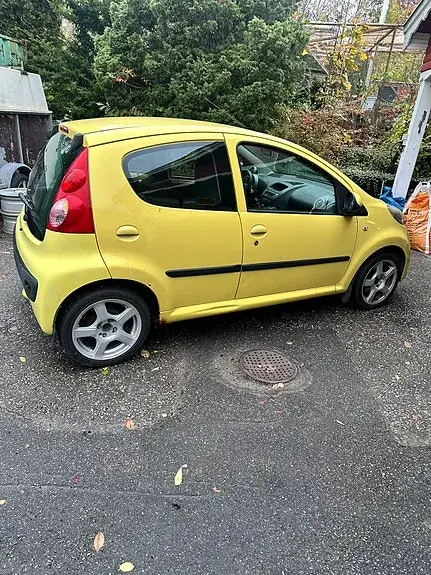 Peugeot 107 2006 photo 4