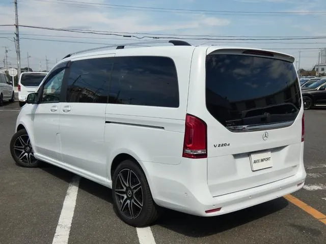 Mercedes-Benz V-Class 2022 photo 5