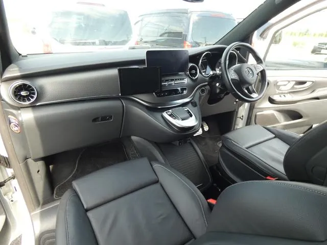 Mercedes-Benz V-Class 2022 photo 3