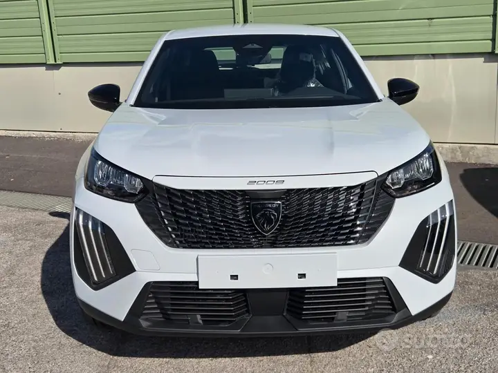 Peugeot 2008 2026 photo 2