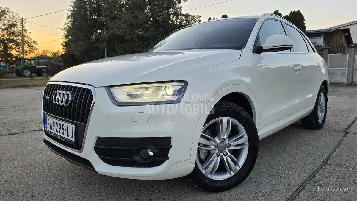Audi Q3 2012 photo 2