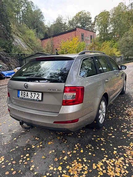 Skoda Octavia 2014 photo 4