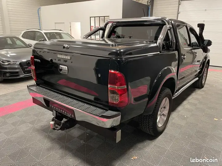 Toyota Hilux 2015 photo 5