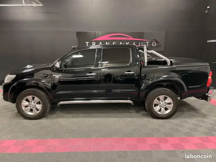 Toyota Hilux 2015 photo 2