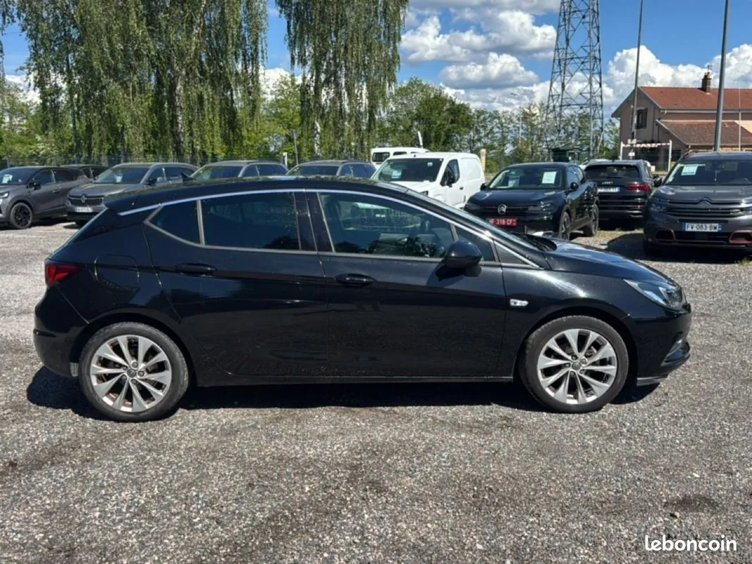 Opel Astra 2019 photo 4