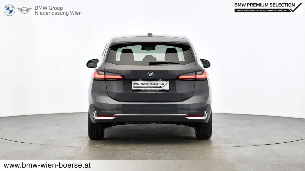BMW 2 Series 2025 photo 2