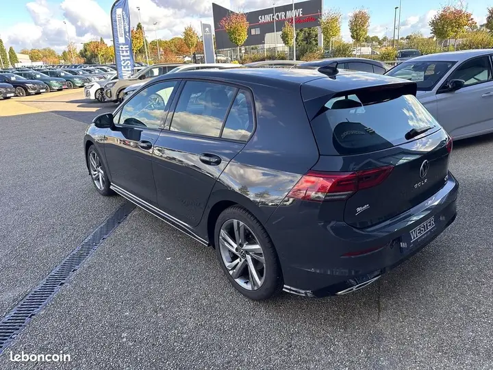 Volkswagen Golf 2024 photo 3