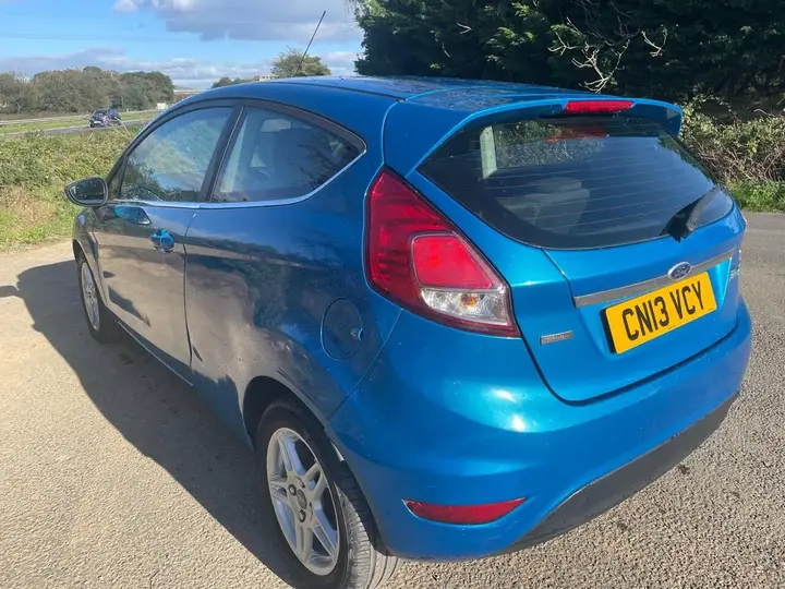 Ford Fiesta 2013 photo 5