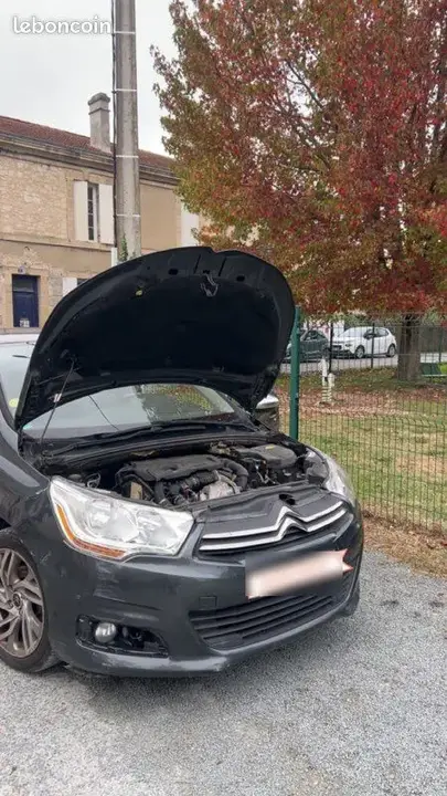 Citroen C4 2013 photo 2