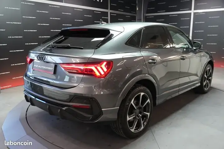 Audi Q3 2021 photo 5