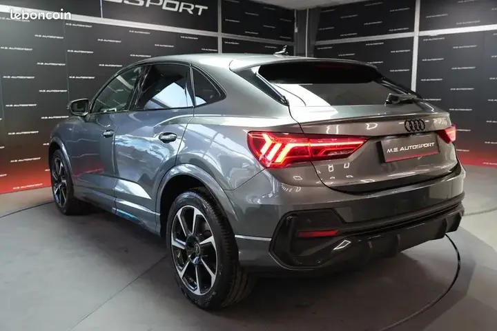 Audi Q3 2021 photo 3
