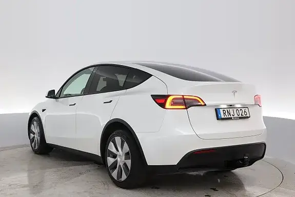 Tesla Model Y 2023 photo 4