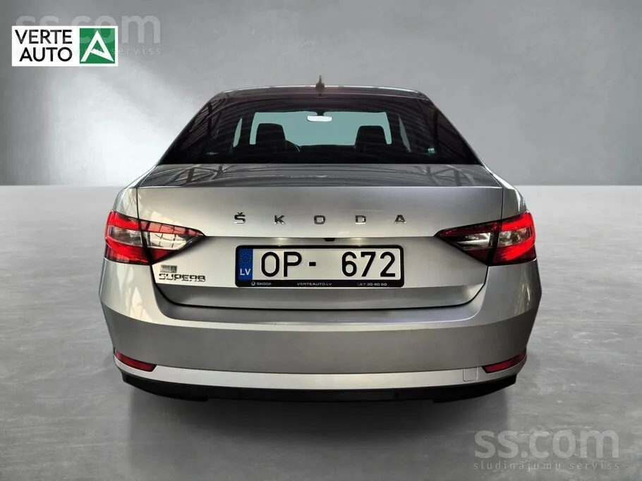 Skoda Superb 2023 photo 5