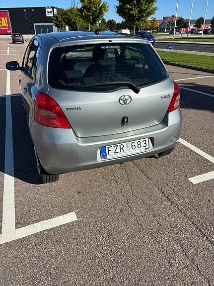 Toyota Yaris 2007 photo 4