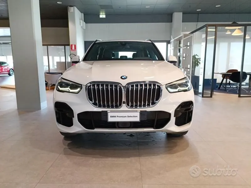 BMW X5 2022 photo 2